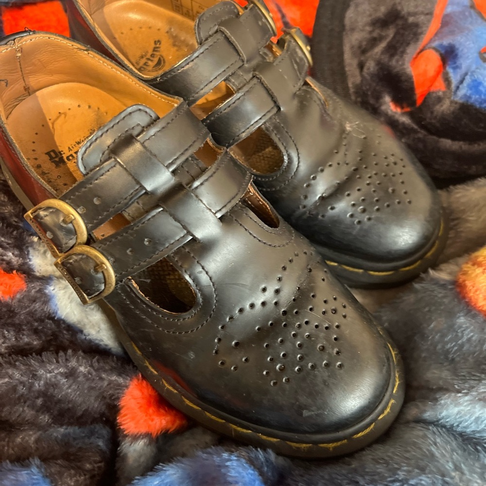 Mary Jane doc martens !